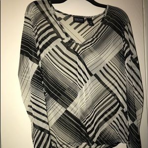 Women’s New York and Company blouse